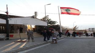 بعدما هدّدت إسرائيل باستهدافه... إعادة فتح معبر المصنع الحدودي