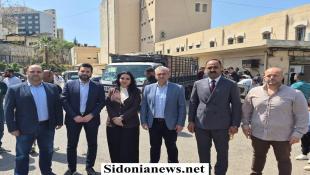بالصور: السفارة العراقية توزع مساعدات على رعاياها المقيمين في صيدا والمهندس حجازي يثمّن الوقفة الأخوية الدائمة للعراق مع لبنان