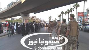 بالفيديو والصور: تواصل الإعتصام الإحتجاجي ليلا عند جسر الأولي - صيدا رفضا للتعديلات المقترحة في قانون العفو وزوجة الشيخ أحمد الأسير تطالب برفع المظلومية عنه وعن الموقوفين الإسلاميين