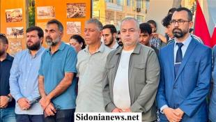 بالصور: بلدية صيدا ممثلة بـ عامر معطي تشارك في وقفة احتجاجية رفضاَ لاستهداف التعليم والتراث في لبنان وغزة