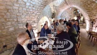 بالصور: الوزير البساط تابع زيارته لمدينة صيدا مع رئيس البلدية حجازي ولبيا دعوة رئيس مؤسسة شرقي المهندس سعيد باشو للقاء مجموعة من رواد الأعمال والبحث تناول ملفات وقضايا صيداوية حساسة وهامة