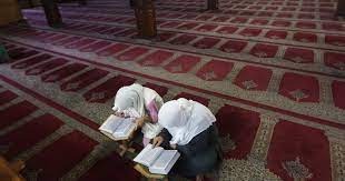 كلمة السر لحفظ القرآن مهما كان عمرك.. "أستطيع"